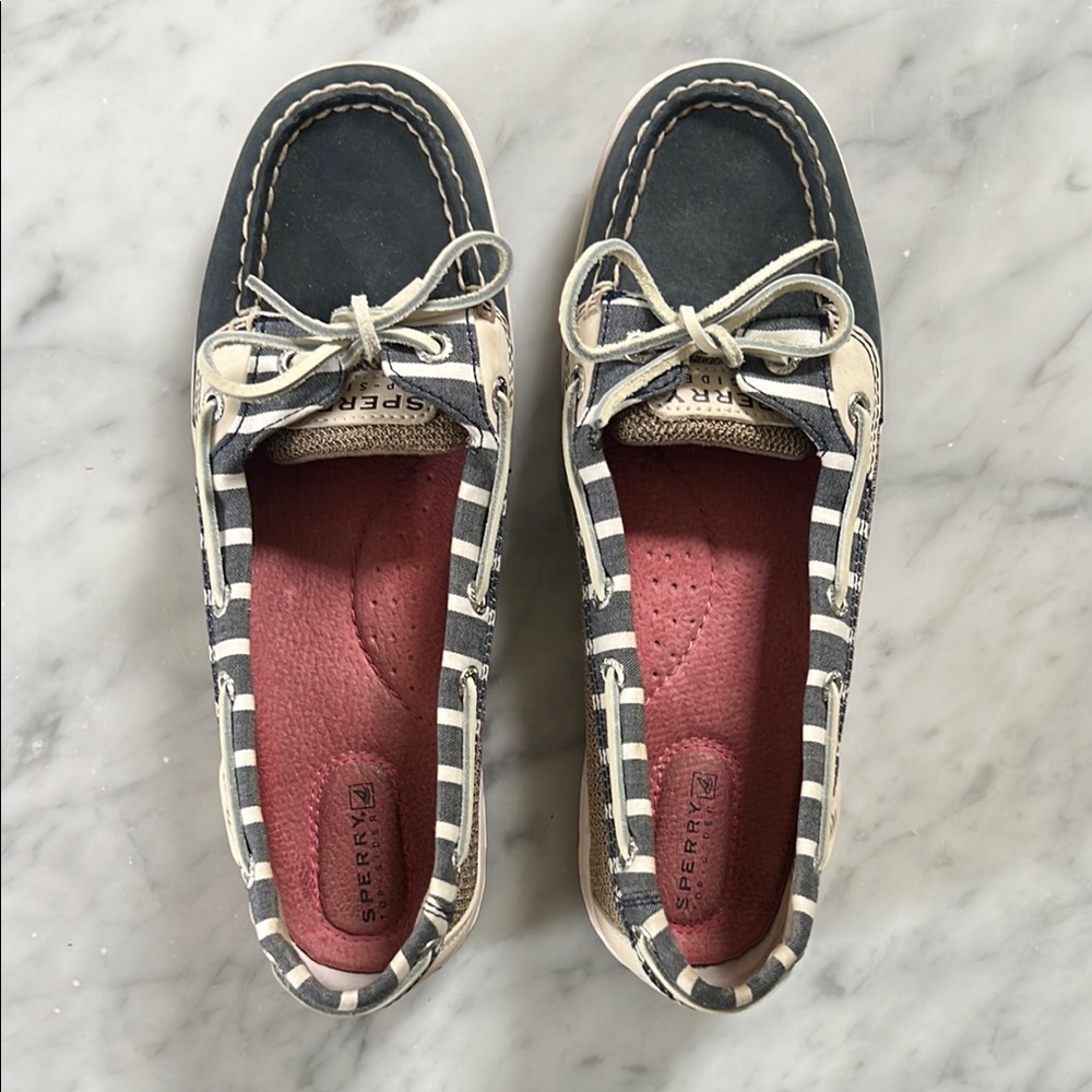Sperry Women's Navy and Cream Boat Shoes